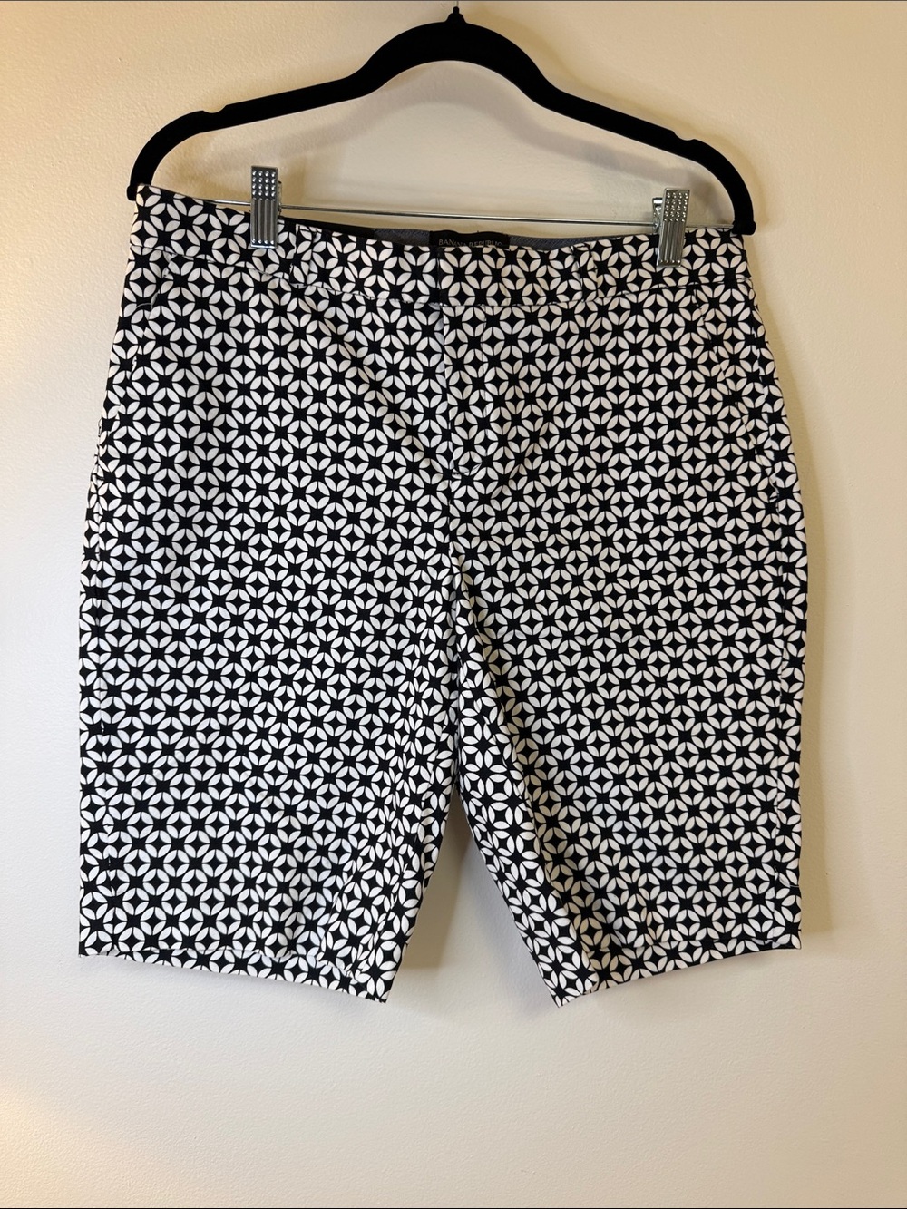 Banana Republic Black & White Geometric Bermuda Shorts